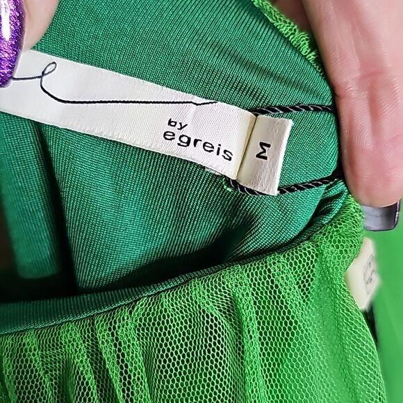 Elegant Green One-Shoulder Dress - Picture 6 of 10